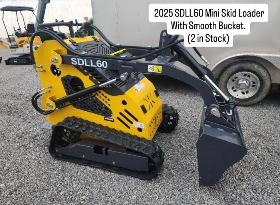 2025 SDLL60 mini skid loader with smooth bucket for sale, 2 units in stock.